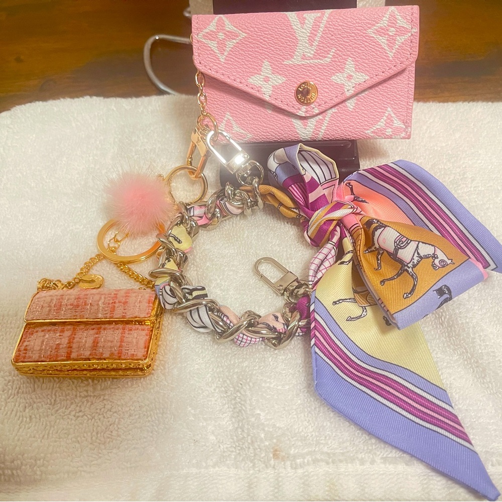 LV card holder key chian handmade.